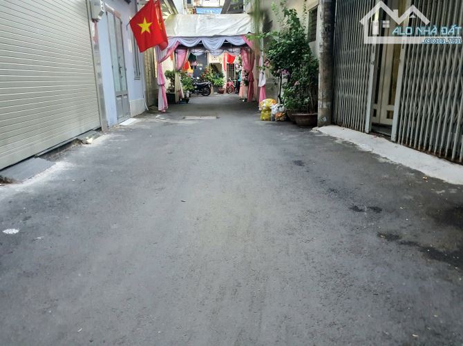 Bán nhà Nguyễn Văn Đậu - Phường 5 - Bình Thạnh -5 tầng BTCT 52m2- Ô tô vào nhà - 8 tỷ hơn