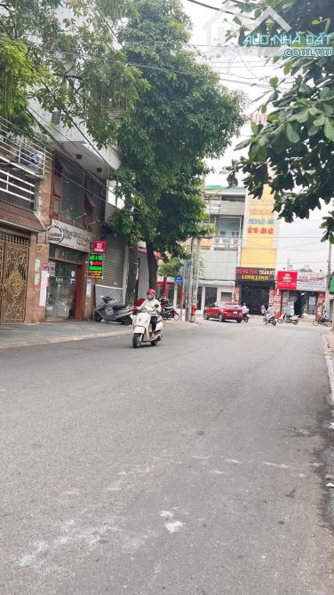 Nhà mới ở ngay 4 tầng BTCT sổ hồng riêng vuông đẹp giá 3,9tỷ