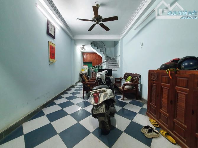 nhà dân xây, ngõ nông gần phố, hàng hiếm tầm giá diện tích 34m, 4 tầng, mt 4,5m, giá 5tỷ