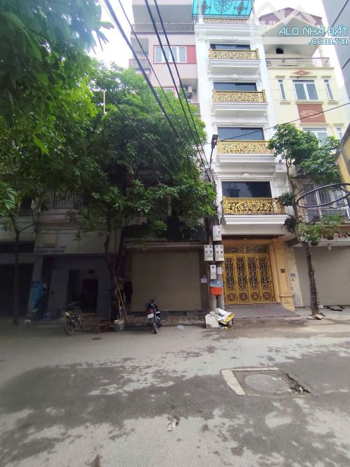 CHO THUÊ NHÀ 6 TẦNG CHIẾN THẮNG GIÁ 14 TRIỆU