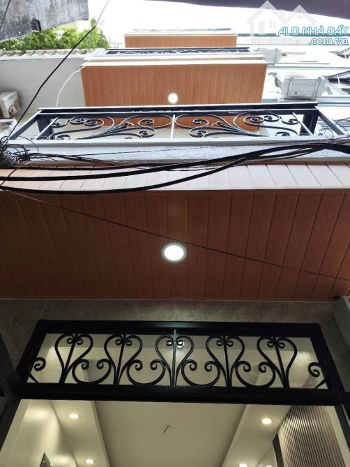 Ngay Sau Nhà Mặt Phố Đại La_Vài Bước Ra ÔTÔ_Full Nội Thất Đẹp_27m2 x 4Tầng_Nhỉnh 5Tỷ