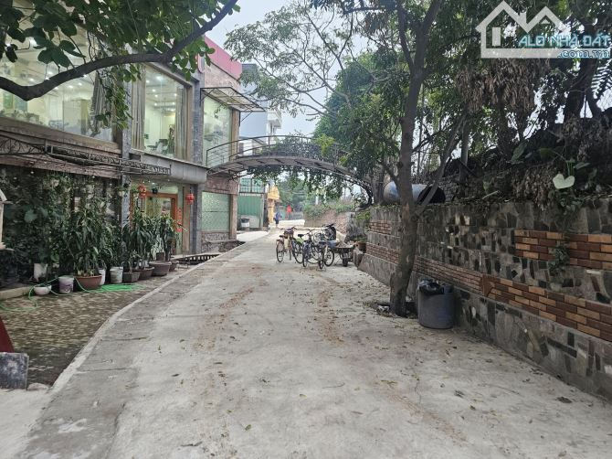 NHÀ C4 DU NGOẠI - MAI LÂM - Ô TÔ ĐỖ CỬA - GẦN QUỐC LỘ 3 - TIỀM NĂNG SINH LỜI CAO