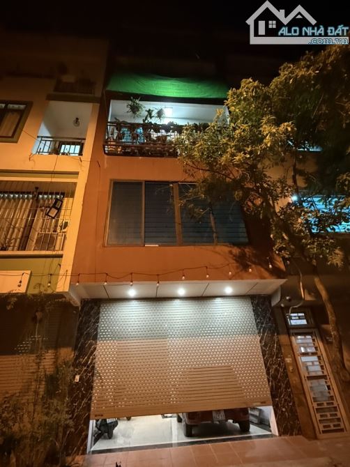 PHỐ NGUYỄN NGỌC NẠI - 70m² x 7 tầng, 12 Tỷ - Ô TÔ TRÁNH, GARA Ô TÔ, THANG MÁY