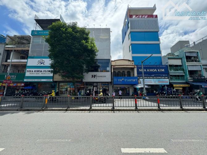 Tòa Nhà MT Phan Đăng Lưu, Q. PN - DT 12x20m - Hầm 6 tầng - HĐT 320 triệu - Gía : 90Tỷ TL