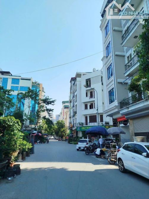 13 tỷ Giá thiện chí ! Phân lô  vỉa hè  LK Dương Nội  50M2, MT4m, 5 TẦNG không lỗi