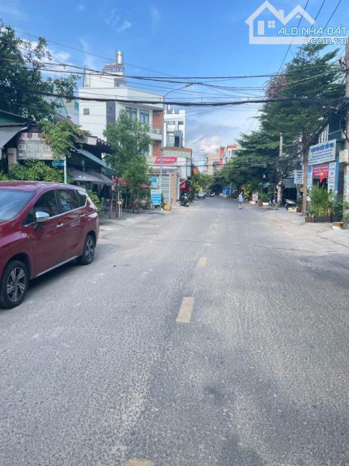 Bán nhà 60m2 ngay Cầu Xéo, sát mặt tiền, nhỉnh 3 tỷ