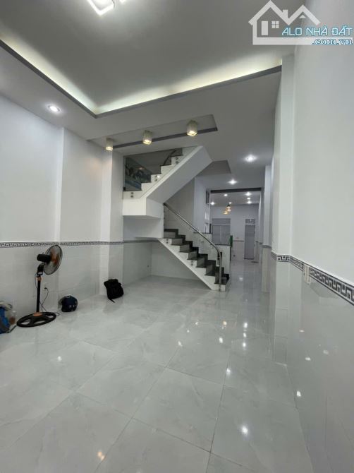 Bán Gấp nhà Liên khu 8-9 Gò Xoài hẻm 5m thông 64m2,2 Tầng Nhỉnh 4 tỷ