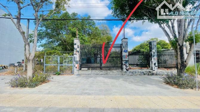 MẶT TIỀN ĐƯỜNG TRẦN XUÂN ĐỘ TT THỊ TRẤN LONG ĐIỀN - BRVT  ✅Diện tích 10x33-329m có 124m th