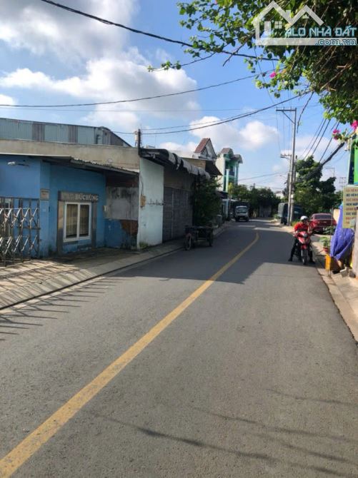 KẸT BÁN GẤP KHO XƯỞNG ĐANG HĐ ĐƯỜNG CONTER ĐÔNG THẠNH 6-3, HM