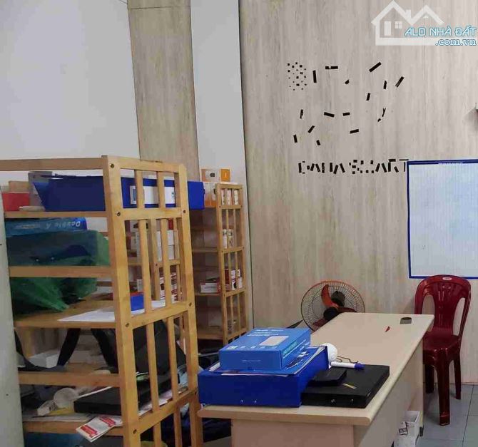 Bán nhà 2 tầng, đường 7.5m Lê Độ, Thanh Khê. Diện tích 90m2. Giá chỉ 8.9 tỷ