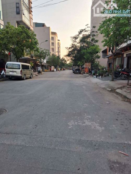 CẦN BÁN LÔ ĐẤT DV  DƯƠNG NỘI HÀ ĐÔNG, KINH DOANH, Ô TÔ TRÁNH DT: 50M2, GIÁ BÁN 11,6TỶ