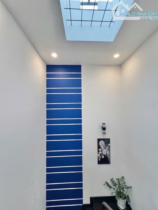 Bán nhà 3 tầng mới- đẹp Tây Lân, full nội thất, ô tô đỗ cửa –55m² - 4PN, , chỉ nhỉnh 4 tỷ - 10