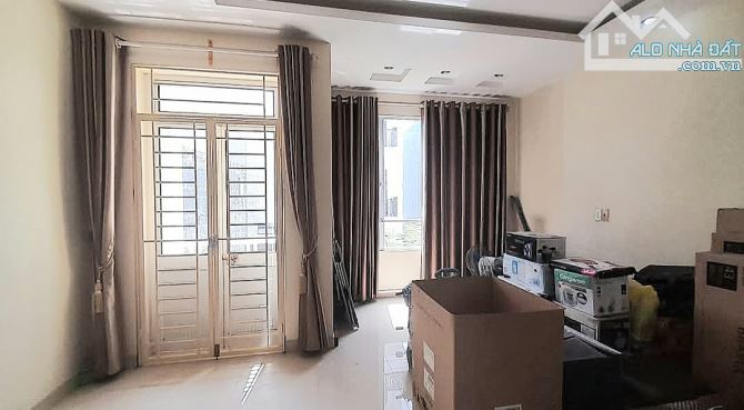 Bán nhà 4 tầng mặt Đường Hạ Lý, Thuơbgj Lý, Hồng Bàng. 92m², chỉ 11 tỷ 500 triệu. - 11