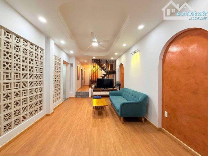 NHÀ GÒ VẤP 6,7x12M GIÁ 6,1 DT 81M2 TỶ SÂN ĐỂ XE 15M2 3 TẦNG 3 PHÒNG NGỦ - 11