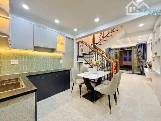 BÁN CĂN NHÀ TRÊN ĐƯỜNG QUANG TRUNG P10 GÒ VẤP NỞ HẬU 5,4M GIÁ 5,49 TỶ 3 TẦNG 4 PHÒNG NGỦ - 11