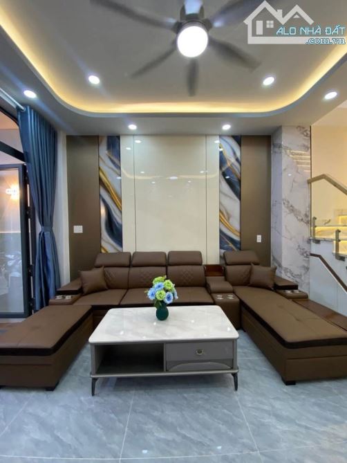 BÁN NHÀ GÒ VẤP ĐƯỜNG SỐ 3 PHƯỜNG 9 4x12M GIÁ 6 TỶ 58 - 4 TẦNG 5 PHÒNG SHR - 11