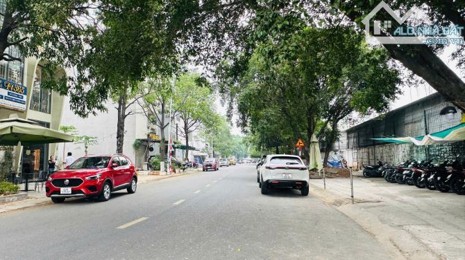 Đất 2 mặt tiền 211m ngang 16m khu BigC Go p. Đông Hòa Tp. Dĩ An - 1