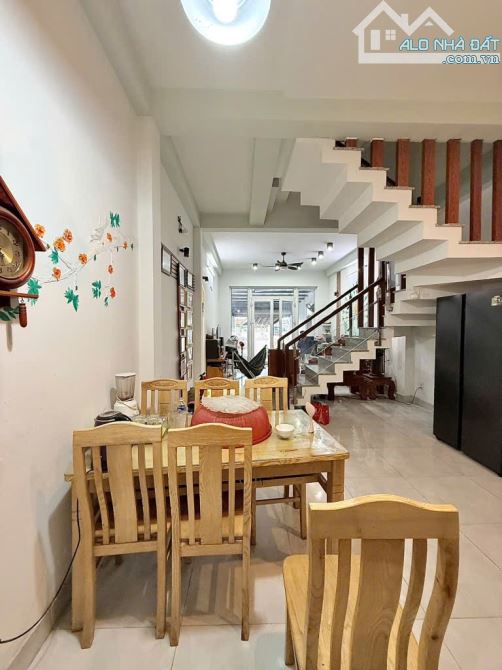🌺NHÀ MẶT TIỀN 3 TẦNG đường THẠNH LỘC 15, phường THẠNH LỘC,Q12,dt 160m2(4mx40m)💵6tỷ ✍️NHÀ - 1