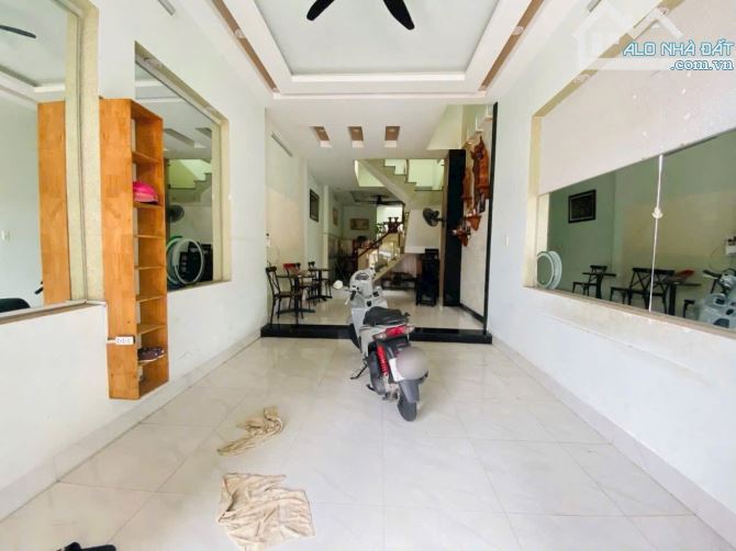 Bán nhà 1 trệt 2 lầu mặt tiền hẻm p. Tân Phong - 1
