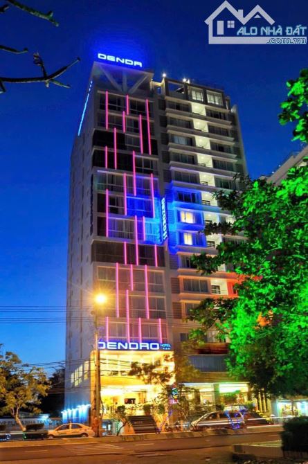 Khách sạn mặt tiền Trần Phú -Biển Nha Trang - 1