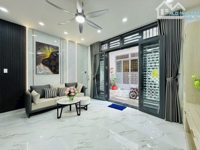 🔥🔥CHÀO BÁN SIÊU PHẨM ĐẸP TUYỆT, CÓ PHÒNG NGỦ DƯỚI TRỆT - ĐƯỜNG CÂY TRÂM - GÒ VẤP - 1