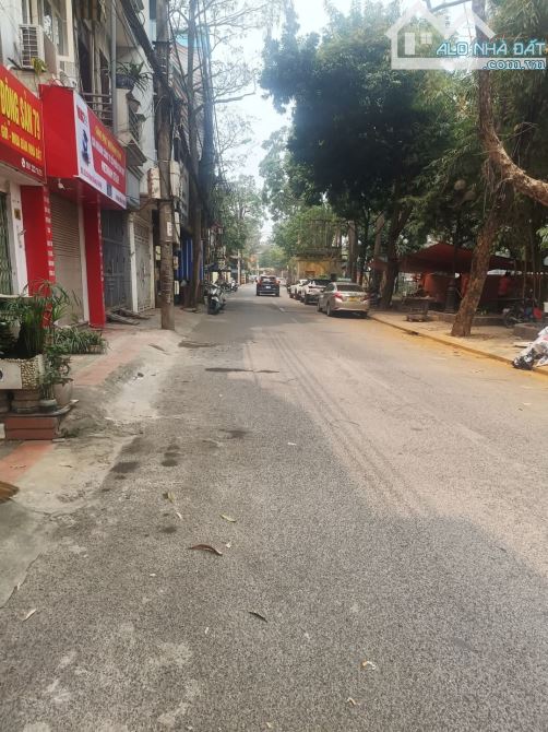 MẶT PHỐ CẦU ĐEN HÀ ĐÔNG NHÀ ĐẸP PHÂN LÔ VỈA HÈ KINH DOANH SẦM UẤT 24m 6.6 TỶ - 1