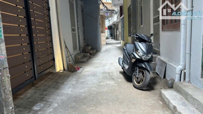 HOT NHẤT CẦU GIẤY LÚC NÀY! Nhà 60m2, 2 mặt thoáng, 10 căn full đồ- lãi gần 1 tỷ/năm - 1