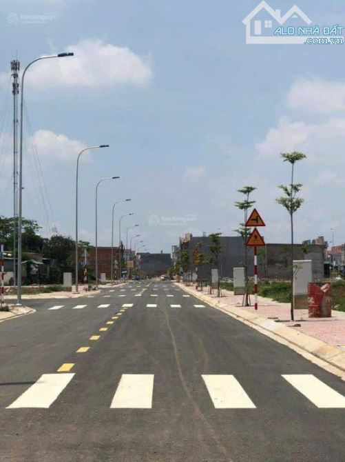 NHÂN DỊP ĐẠI LỄ CHIẾT KHẤU 200TR CHO LÔ ĐẤT MẶT TIỀN CÁCH SÂN BAY QUỐC TẾ LONG THÀNH 5KM - 1
