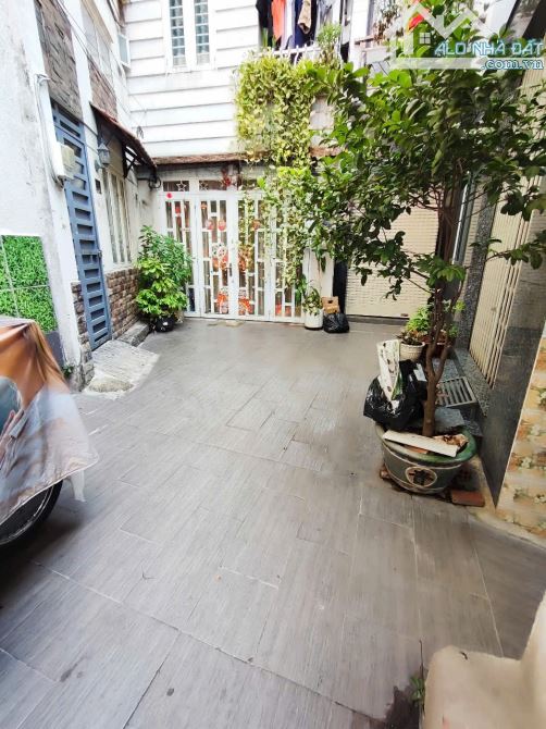 VIP khu Phan Xích Long – 4 Tầng – Dòng tiền 240tr/năm – giá 4.7 tỷ - 1