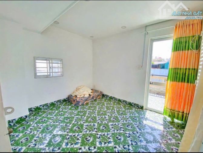Cho thuê nhà 4 tầng - Lạc Long Quân - Ni Sư Huỳnh Liên - P10 - 5PN - 4WC - 16tr/tháng - 1