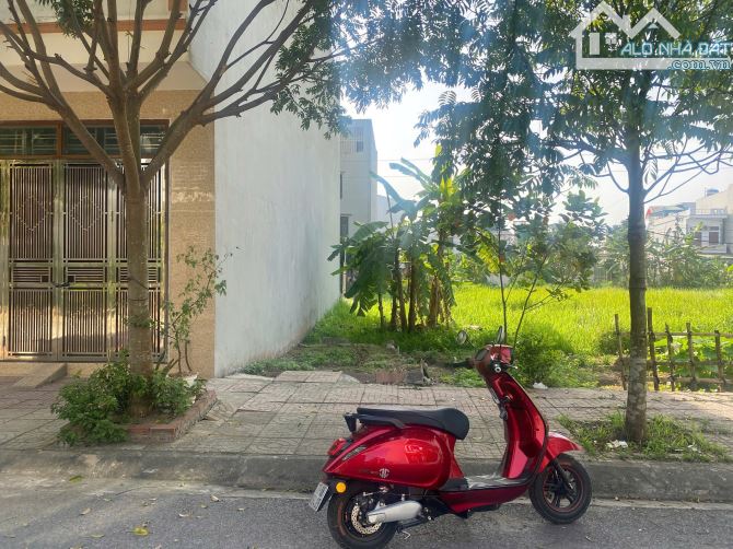 BÁN ĐẤT HƯỚNG TÂY BẮC DÃY 08 LÔ ĐẤT ĐẸP KHÔNG VƯỚNG GÌ TDC PHÚ XUÂN 26 HA TP THÁI BÌNH - 1