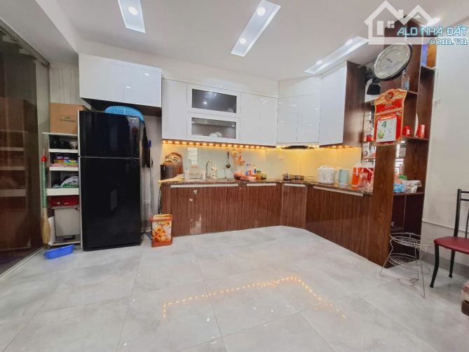 Bán nhà phố Hoàng Ngân – Cầu Giấy, Diện tích lớn, Mặt tiền đẹp, xây tòa CCMN hái ra tiền - 1