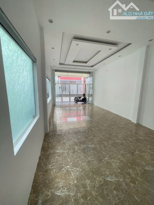 NHÀ 4 TẦNG KIÊN CỐ 2 MẶT THOÁNG DIỆN TÍCH ĐẤT 80M2 KIỆT XE TĂNG 7M TRUNG TÂM TP NHỈNH 6TỶ - 1