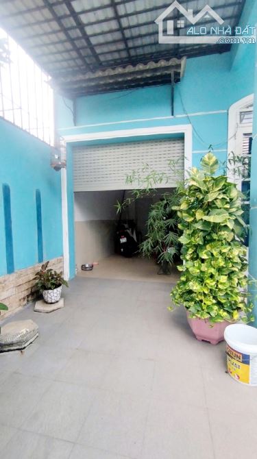 Nhà 2 tầng 7x25 hẻm xe hơi gần cầu Rạch Đĩa - 1