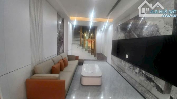 Nhà đẹp Ô Tô 7 chỗ đỗ cổng, Thang máy. Xuân Đỉnh hàng xóm Kosmo, Xuân La. 50m. 14 tỷ - 1