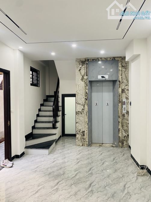 Chỉ 7 tỷ xíu, sở hữu nhà 6 tầng Giang Biên, lô góc, thang máy, ngõ ô tô thông, 38m MT 4.8m - 1