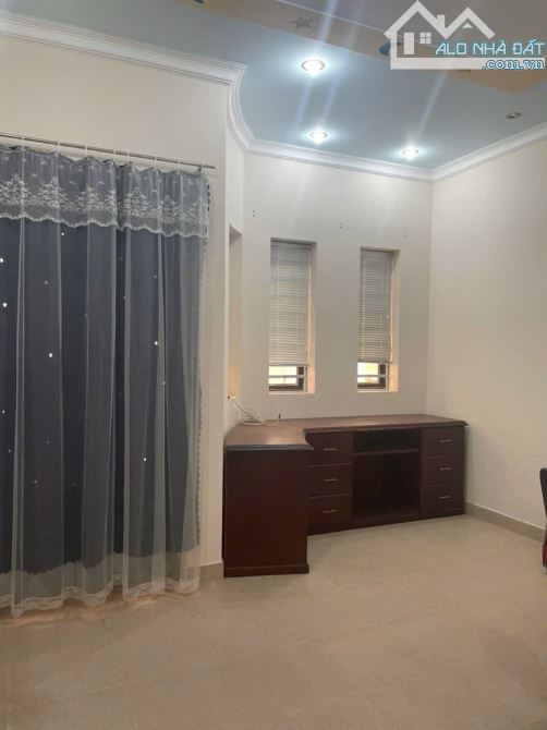 Chính chủ người Hoa muốn bán căn nhà Hẻm xe hơi 4x8m 2 tầng giá chỉ 4.9Tỷ TL - 1