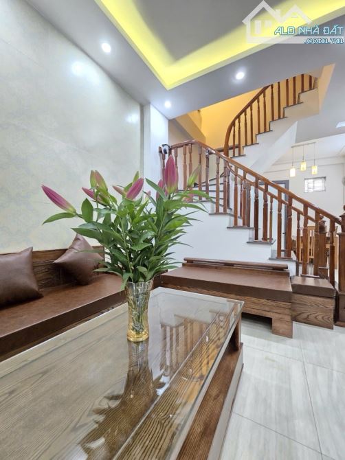 💥💥💥SIÊU ĐẸP- HIẾM  DT37M2 - 4TẦNG -DÂN XÂY KCBT- Ô TÔ ĐỖ CỬA NGÀY ĐÊM NHỈNH 11 TỶ - 1