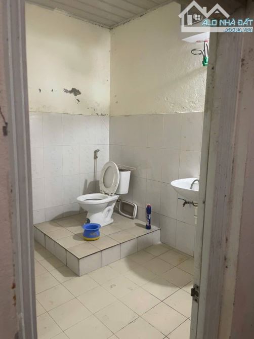 Cho thuê nhà Cấp 4 Phố Tân Mai, 70m2, 6 Triệu ở gia đình, nhóm - 1