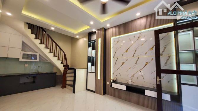 Hiếm nhà bán giá bất ngờ nhà mới đẹp ở luôn trung tâm Quận Đống Đa tiện ích bạt ngàn - 1