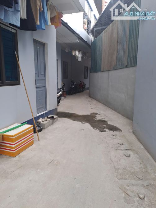 Bá,n Đất Tặng Nhà C4 Tại Vân Canh - Hoài Đức, 63m2 rộng sẵn nhà C4 có sân riêng 20m ra ôtô - 1