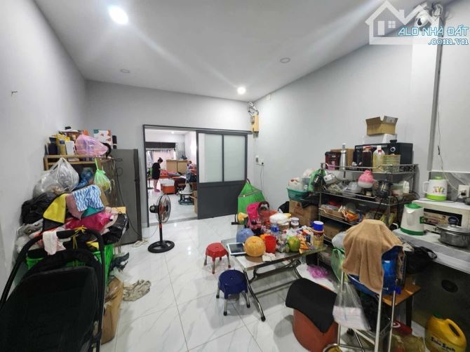 Bán nhà mặt tiền Quận 8 - Kinh doanh đa nghề - 1 tầng 4,1x20m - đường 5m - Chỉ 57tr/m2 - 1