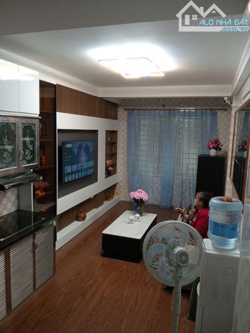 Bán nhà ngõ 105 Xuân La, Phân lô Quân Đội ô tô vào nhà Diện tích 24m2, 6 tầng, giá 9,2 tỷ - 1