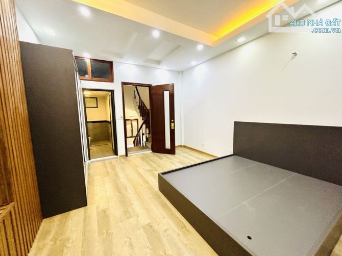 Ngã tư Lê Thanh Nghị - Bạch Mai - 35m2 - 6,8 tỷ - Nhà mới khách chỉ việc dọn vào ở - 1