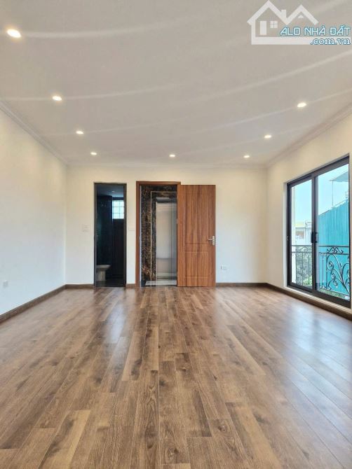 BÁN NHÀ PHỐ THẠCH BÀN LONG BIÊN 13 TỶ, 6 TẦNG, 68M, MT 8m, 6PN, Ô Tô, KD, vỉa hè - 1