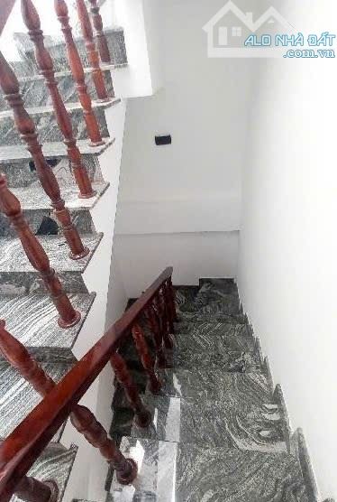 Q7 nhà 4 tầng đúc, 4, 2m, 5.x tỷ, cách Huỳnh Tấn Phát 50m - 1