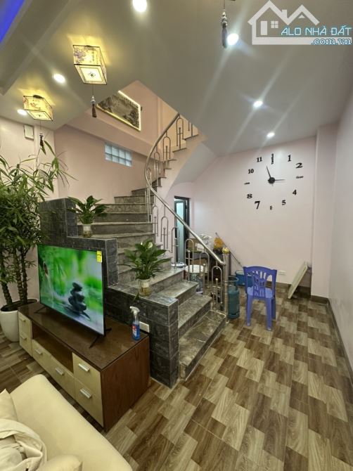 Khương Đình 50m2 , 4 tầng, mt 5,5m, gần phố, nhà mới, khu vực an sinh tốt, full nội thất x - 1