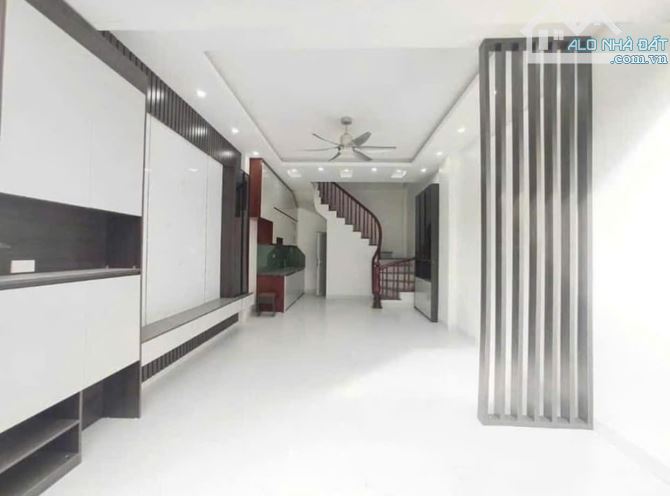 Bán gấp!! Nhà 🏠 3 tầng mới keeng tại Phụng Châu, Chương Mỹ!, Ô tô đỗ trong nhà - 1