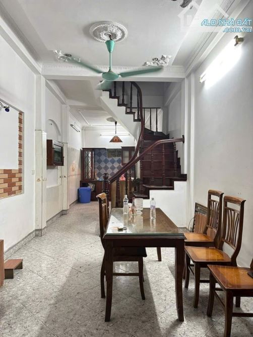BÁN NHÀ 4 TẦNG PHÂN LÔ CÁN BỘ – TRUNG TÂM THANH TRÌ – Ô TÔ 7 CHỖ QUA NHÀ – CHỈ HƠN 7 TỶ  C - 1