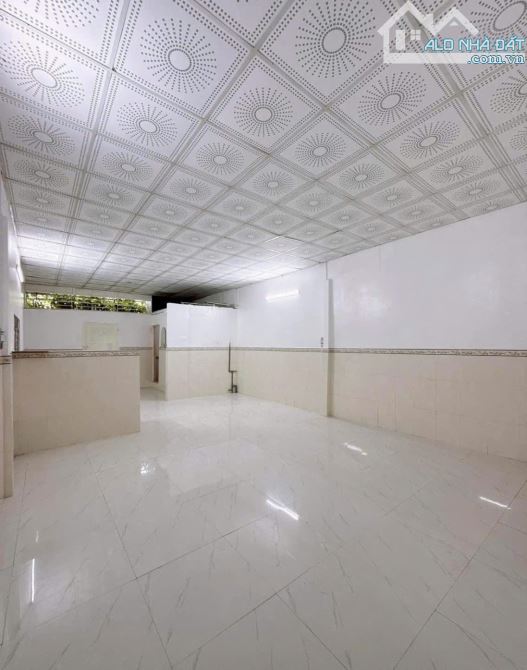 💥 840Tr sang sổ ngay căn nhà 130m2 ở Tân Hiệp,Hóc Môn có Sổ Hồng Riêng, nhà cấp 4 - 1